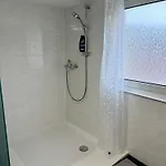 Haus Ksena בית נופש *