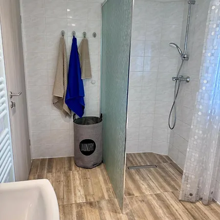 Haus Ksena بيت للعطل